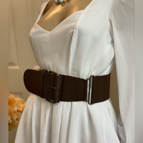 Brown leather waist belt, brass metal, leather and elastic. Very unique design - Picture 3 of 5